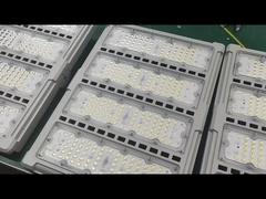 ルーメン 48000-64000lm 160lm/W LEDモジュール ゴルフ 運転 スポーツ 範囲のための 洪水照明塔