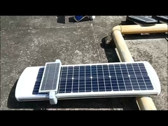 8m LED スマートソーラーストリートガーデンライト アウトドア Ip65 自浄自動清掃